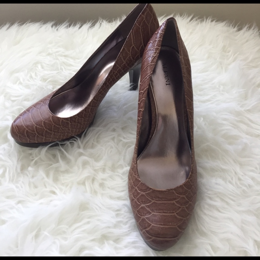 Alfani pumps