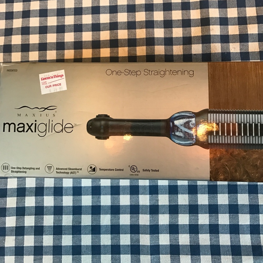 Wet or dry straightener, used once, works great!