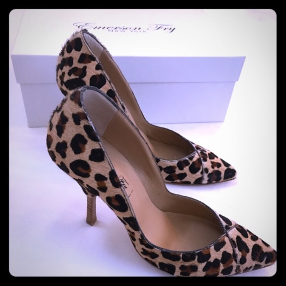 Emerson Fry V heel pumps