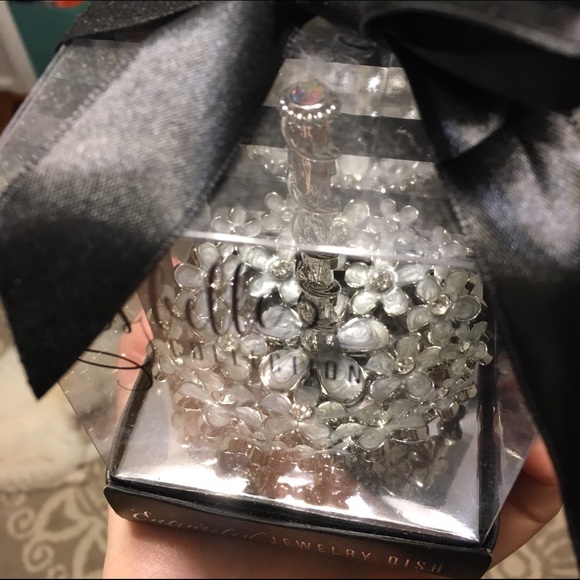 Jewelry Dish New - Picture 3 of 3