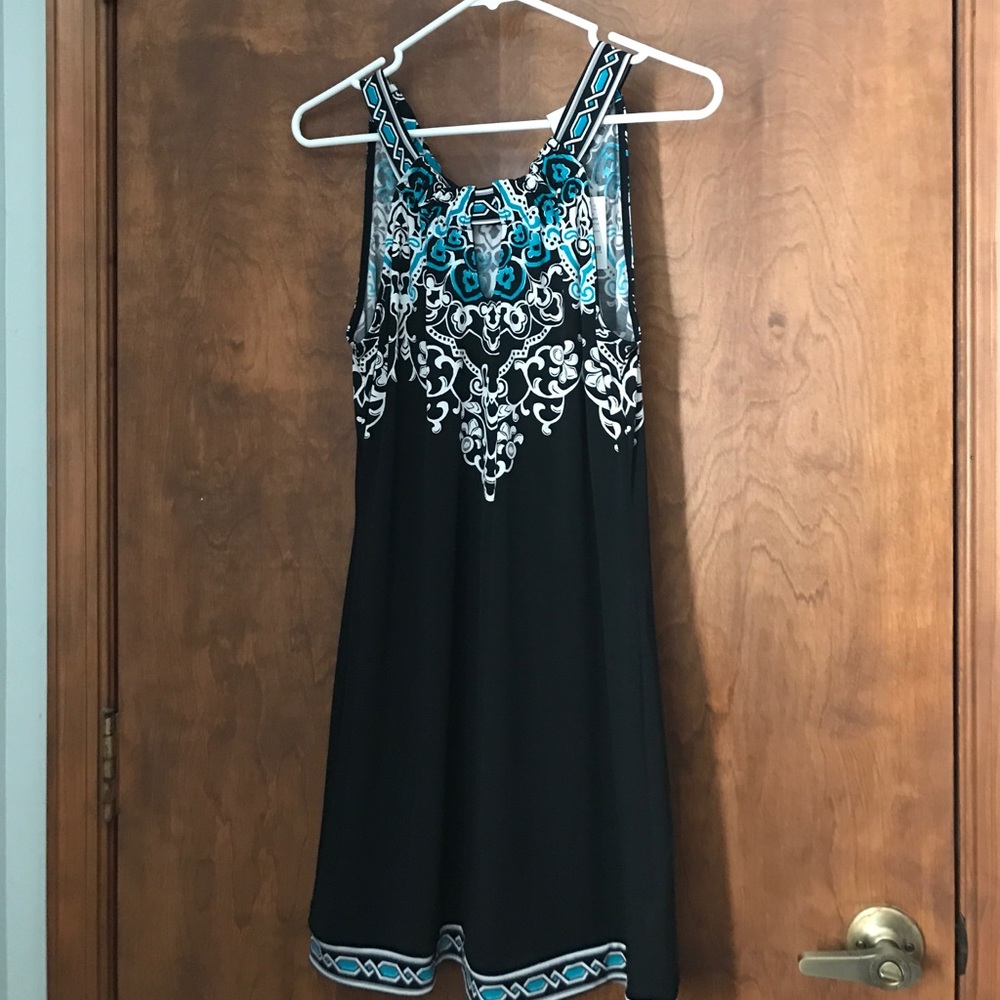 White House black market tunic