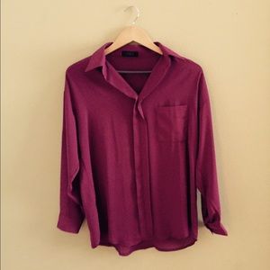 Dark pink collared blouse / Never worn