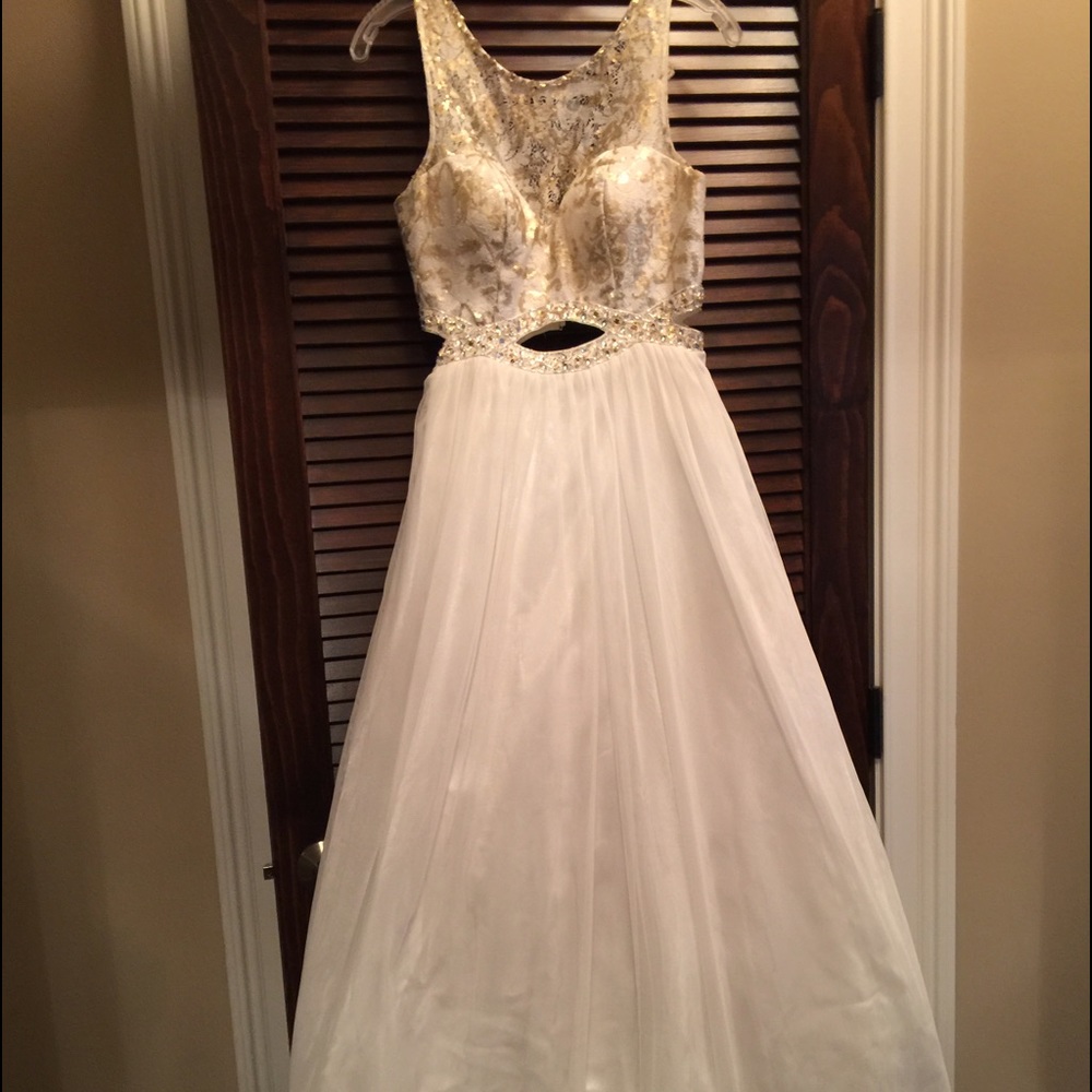 B Darlin. White A-line Prom Dress