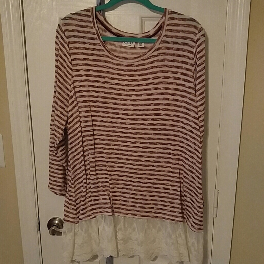 Cato red and cream top with lace trim bottom