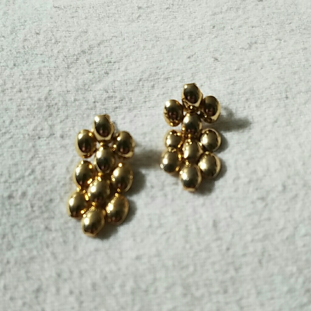 Gold linked earrings
