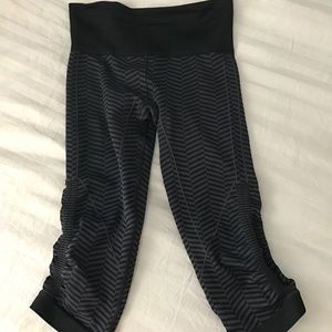 Lululemon In The Flow Crop