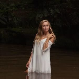 Meet your Posher, Bailey