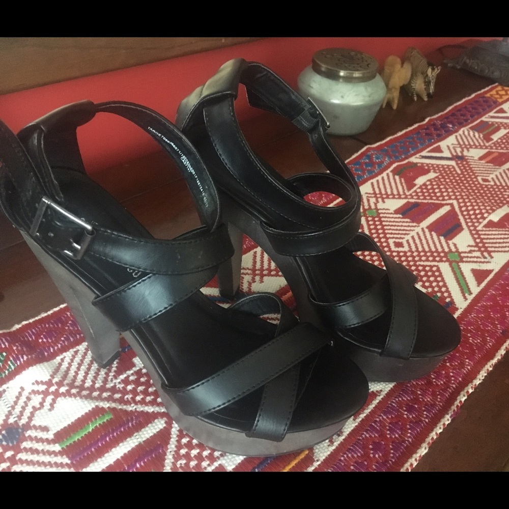 Black & gray heels, size 6