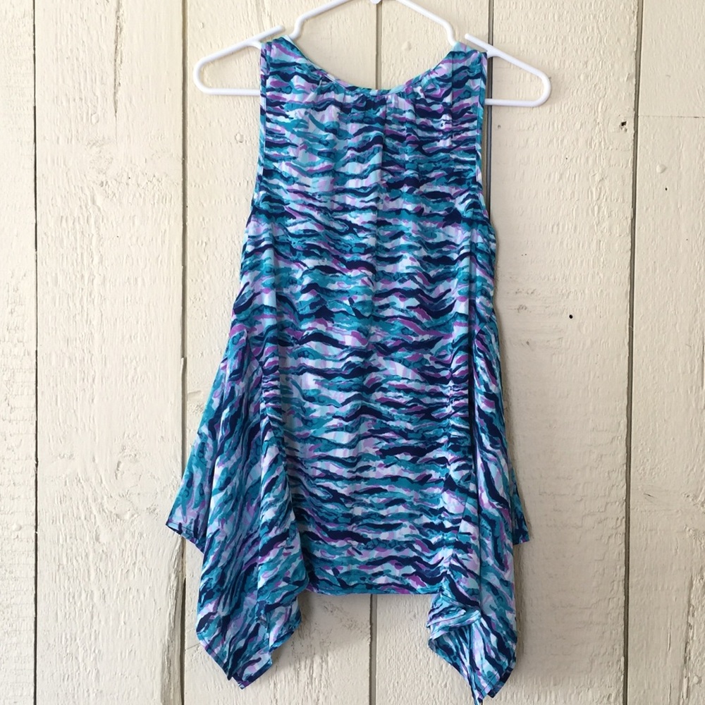 BNWT Flutter Tank - Picture 3 of 5