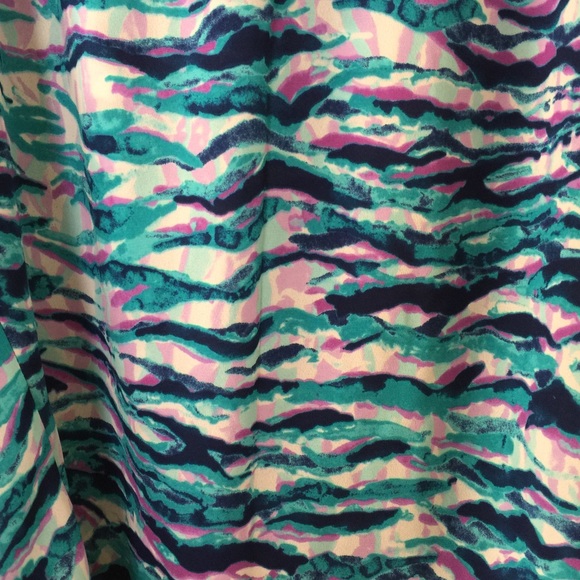 BNWT Flutter Tank - Picture 4 of 5