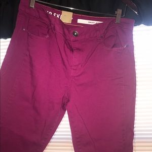 Magenta DKNY Soho skinny jeans (SZ 12)