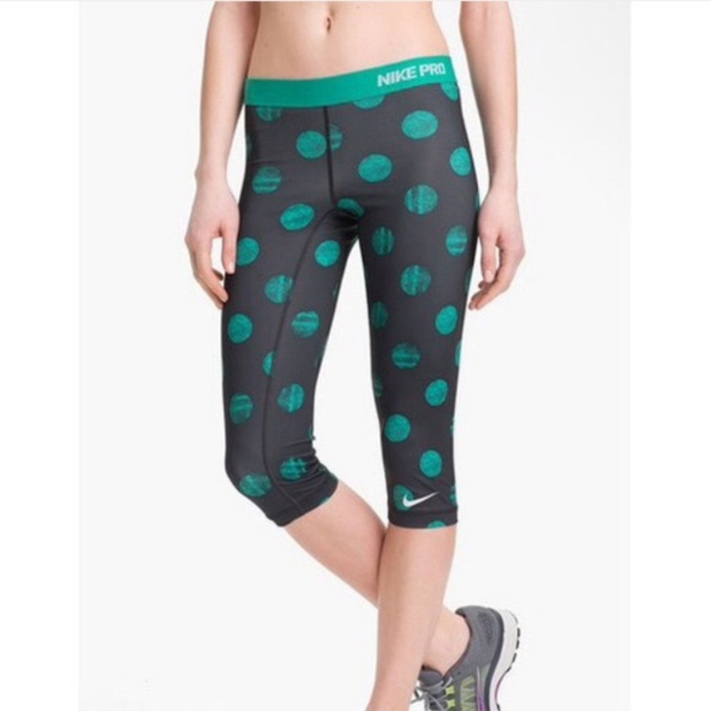 Nike Pro Dri-Fit Crop Leggings
