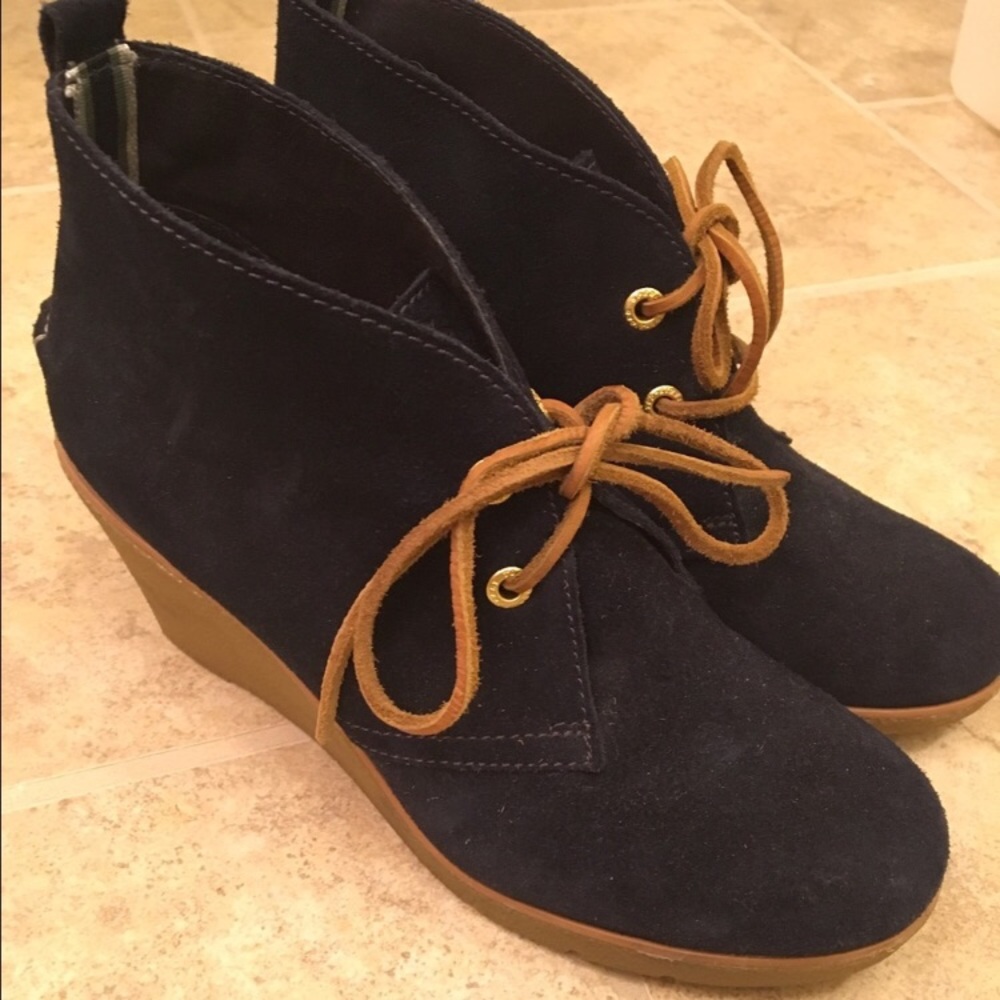 Size 7.5 Navy Suede Wedges