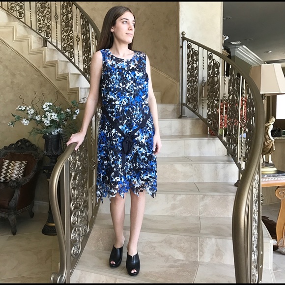 T Tahari Lincoln lace dress - Picture 5 of 8