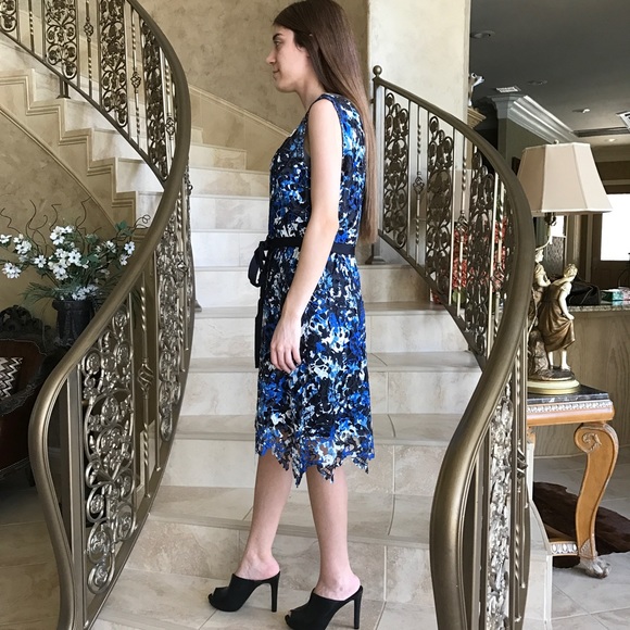 T Tahari Lincoln lace dress - Picture 4 of 8