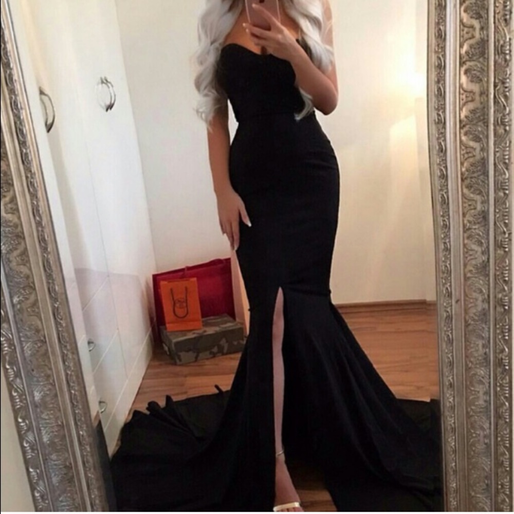 Black prom dress
