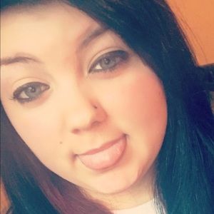 Meet your Posher, Alyssa