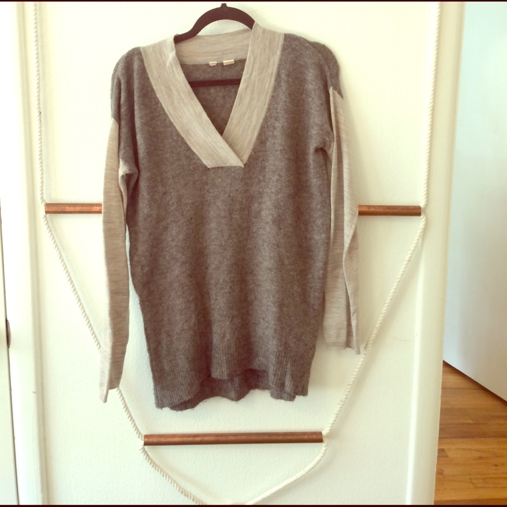 Anthropologie V Neck Sweater size s