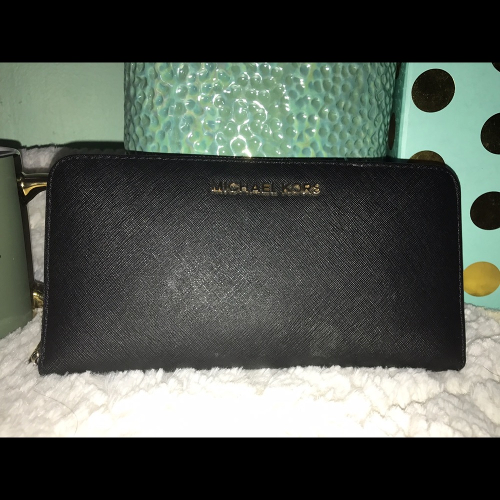 Micheal Kors wallet