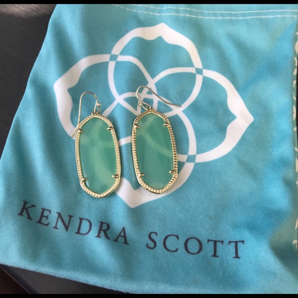 Chalcedony colored Kendra Scott earrings!!!
