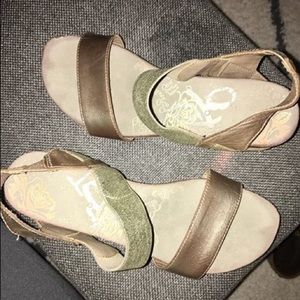 Gold OTBT Bushnell Wedges