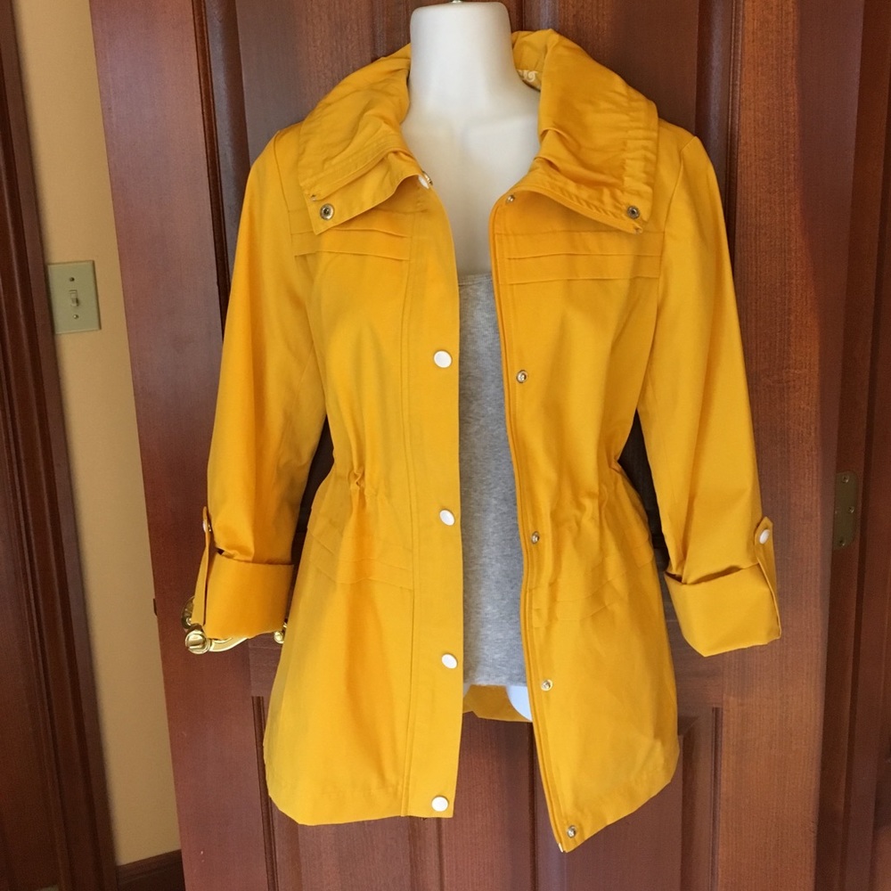 Jessica Simpson light jacket