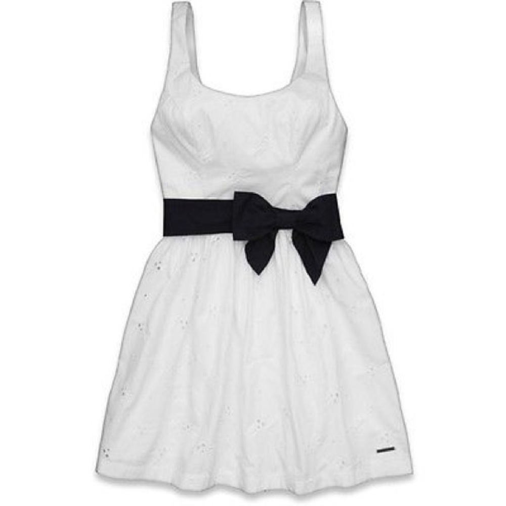 A&F Deep scoop neck sleeveless midi white dress