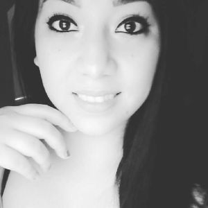 Meet your Posher, Alejandra