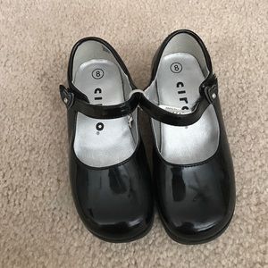 Circo kids dress shoes