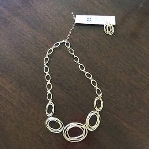 Gold tone earrings & necklace set.