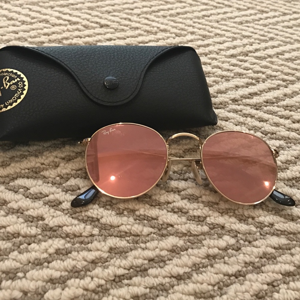 Rose gold reflective round Ray-Ban