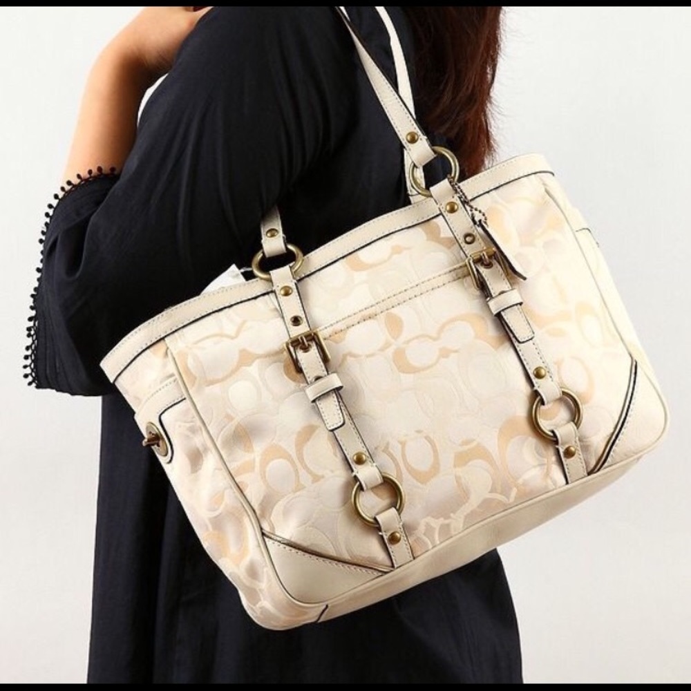 Coach Optic Signature Gallery Tote