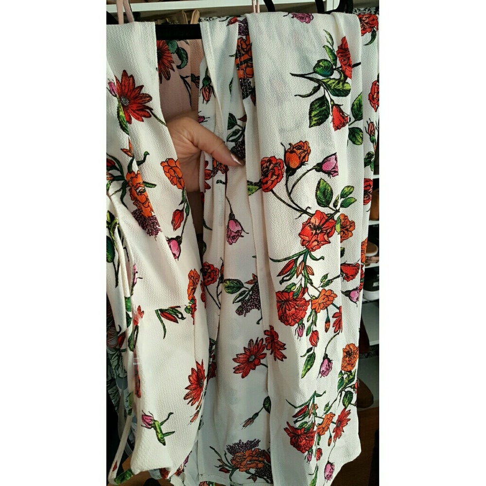 ▪LAST ONE▪"Spring Fever" Floral Set NWOT - Picture 3 of 7