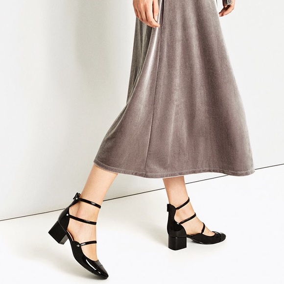 ZARA Strappy Block Heel shoes NEW WITH TAGS - Picture 2 of 5