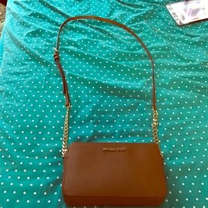 Michael kors cross body