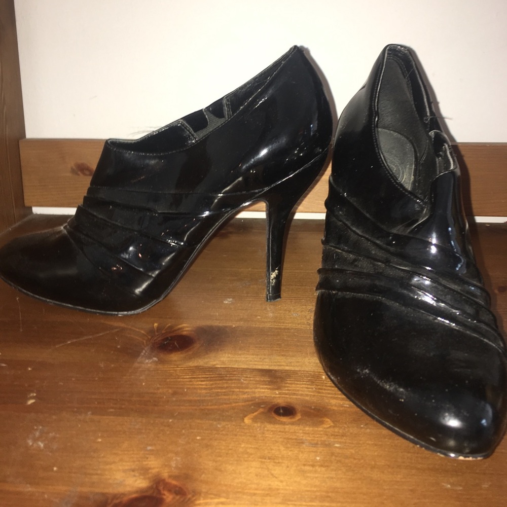 Jessica Simpson heels