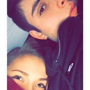 Meet your Posher, Arissa