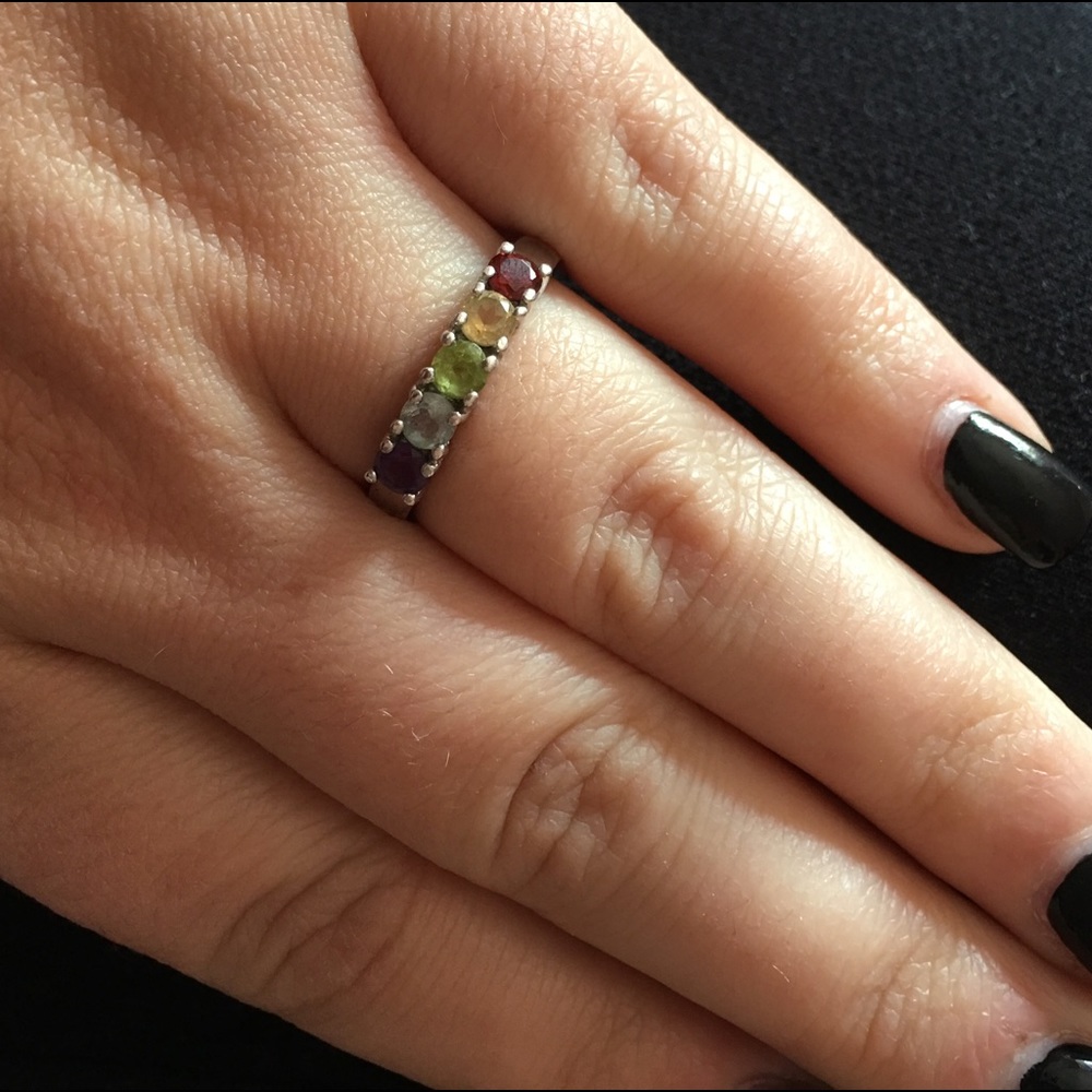 Multi-stone ring