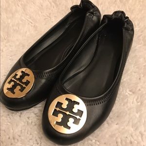 SOLD!!!! Tory Butch Reva Flats 7 matte black/gold