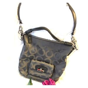💟 Large grey cross body Coach bag 💟