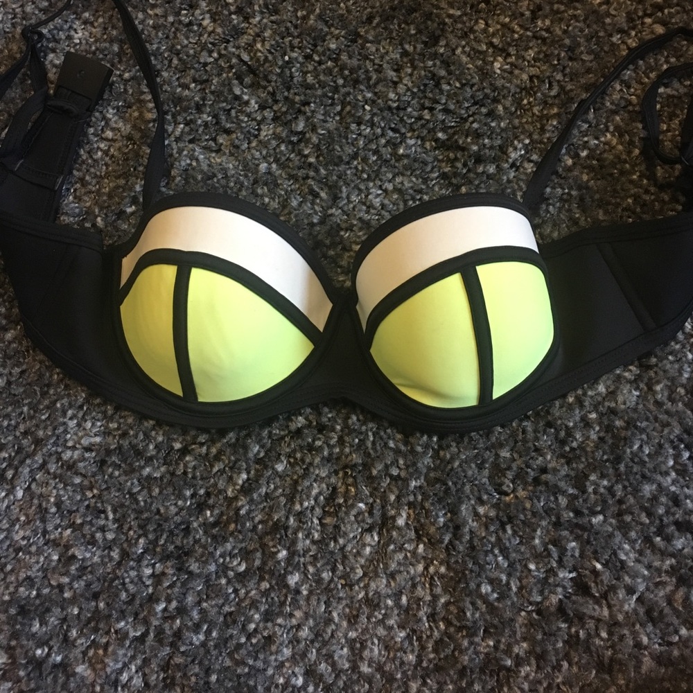 Triangl swim top