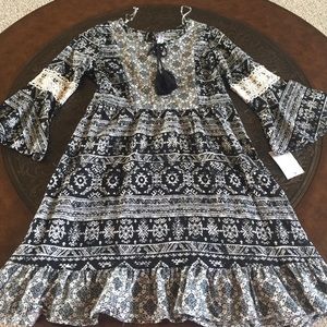 Most ADORABLE black and cream dress!!!