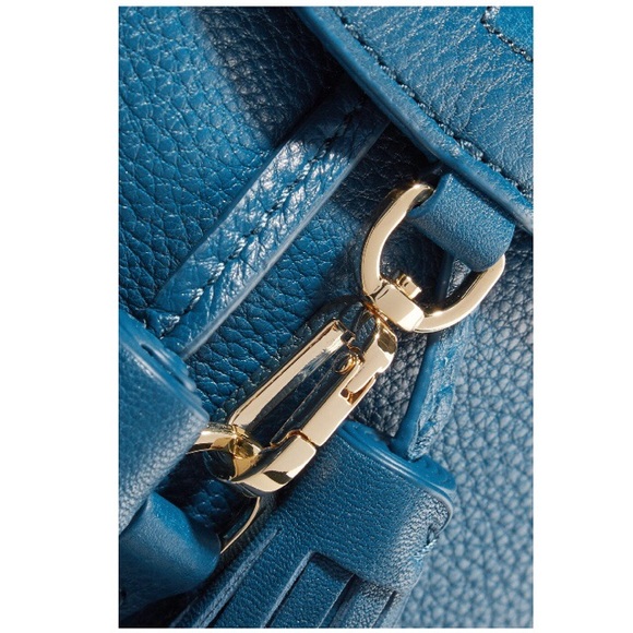 🎊SOLD🎊Tory Burch Thea Mini Backpack - Picture 4 of 7