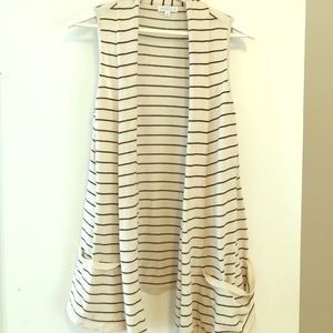 Sleeveless striped sweater