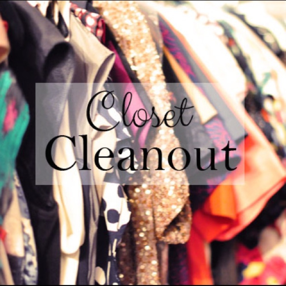 SALE 💕 CLOSET CLEAN OUT ! 💕