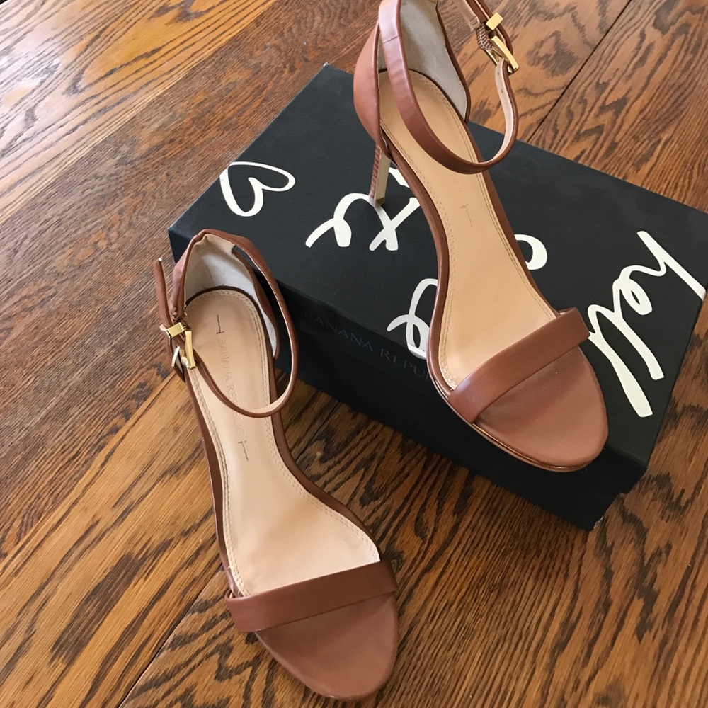 Banana Republic Emmalee Heel