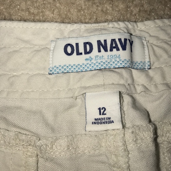 Cream Linen shorts!! - Picture 2 of 3