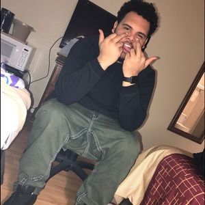 Meet your Posher, Hudson