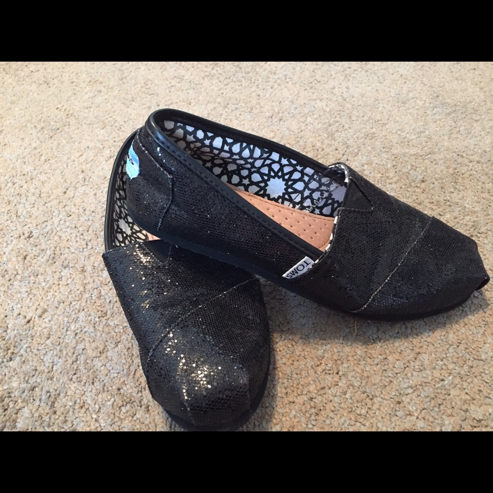Tom's Black Sparkles Flats size 6.5 W