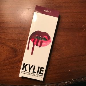 Kylie "Kourt K" Matte Lipkit